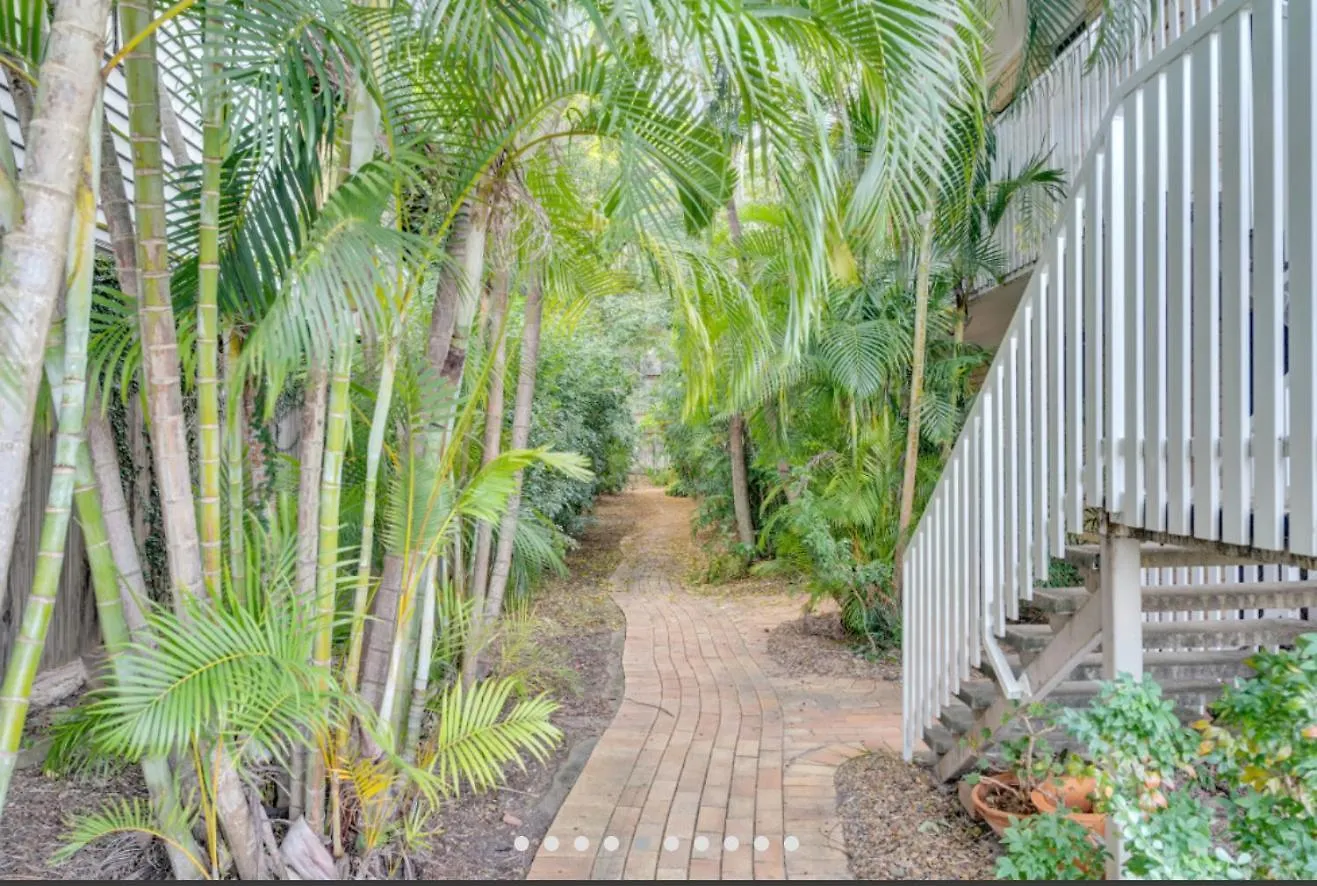 Stylish One Bedroom Flat Brisbane
